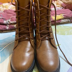 Womens Boots