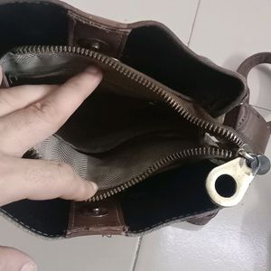 Price Drop Gucci Copy Bucket Sling cum handbag