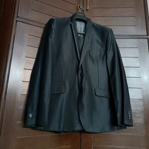 Park Avenue Black Solid Super Slim Fit Party Suit