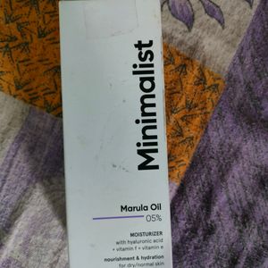 Minimalist Cream
