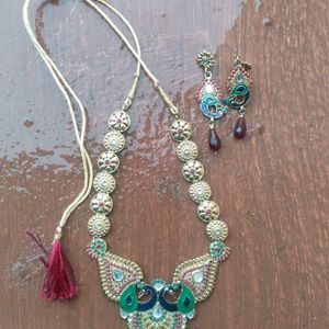 Party Wear Necklace With Matching Earrings