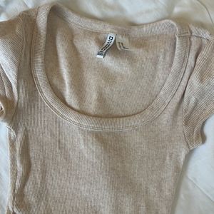 H&m Cropped Beige Top