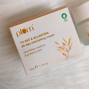 Oat And Allantoin Nourishing Cream