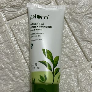 Plum Green tea face wash