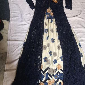 WESTERN GOWN WITH SHRUNG