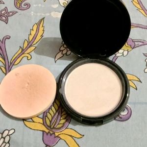 Maybelline New York Compact