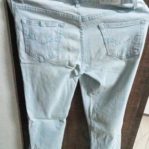 ZOLA Light Blue Skinny Jeans Raw Distressed Hem