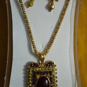 Pendant With Small Earrings