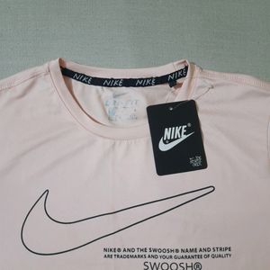 Nike T-shirt