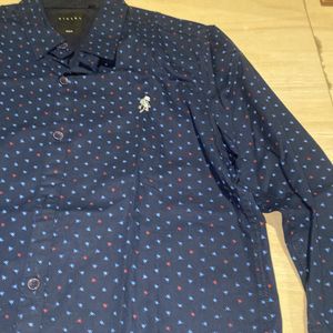 Sisley branded slim fit shirt