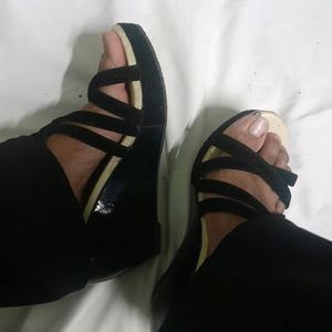 ZIPPER HEELS (WEDGES)