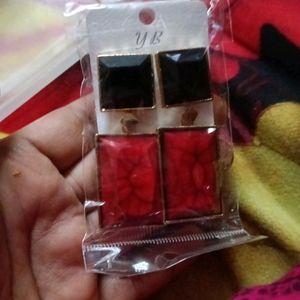 Red Black Earings