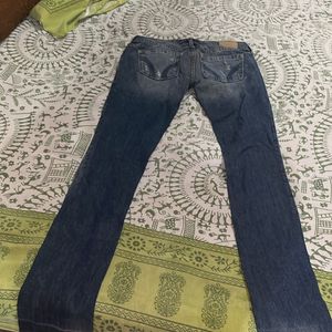 Damage Jeans