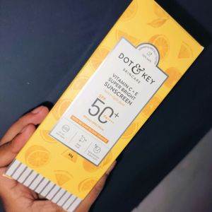 Dot & Key Vitamin C+E Super Bright Sunscreen