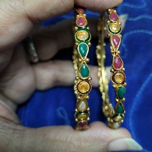 6 BANGLES SET