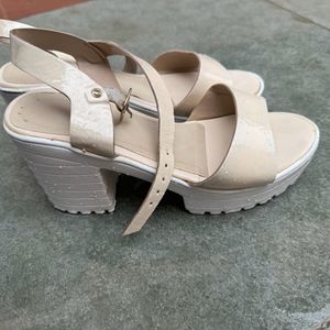 Wedge White In Colour