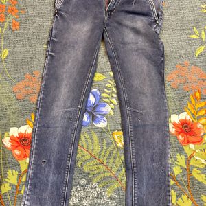 Single used grey Jeans in New condition