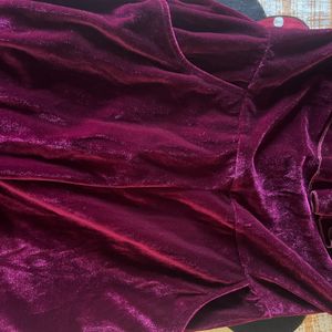 BURGUNDY VELVET RUFFLES JUMPSUIT