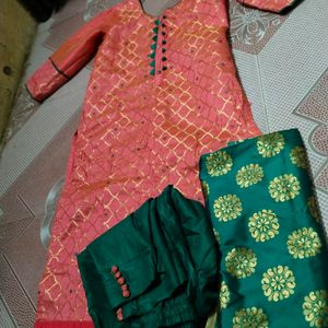 Kurta Pants & Dupatta