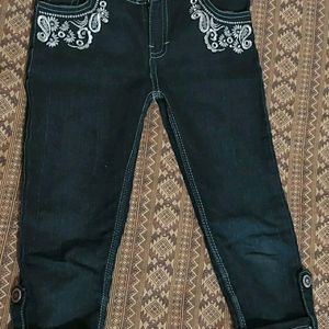 3/4th Black Jeans Mid Waist