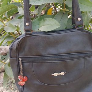 ✨️Just Wow Black🖤Leather Handbag🖤✨️