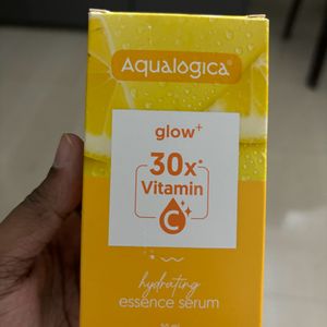 New Aqualogica Vitamin C Serum