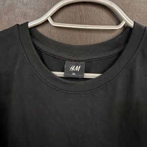 Black H&M Tshirt