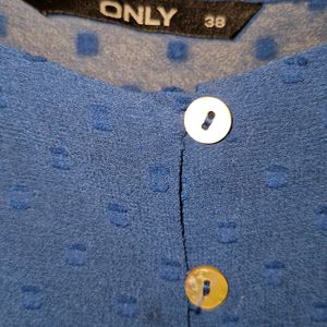 Only blue top buttons removable