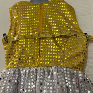 Girls Embellished Frock In Gold N Sliver 2-4 Yrs