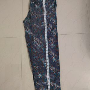 Price drop- Multicolored Printed Pant for women