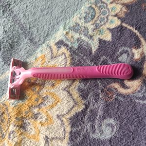 Gillette Venus Razor +3 Eyebrow &Face Razo