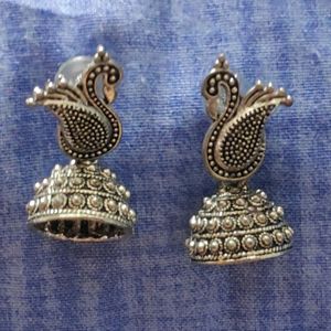 Oxidized Peacock Earing