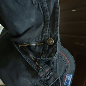 A Black Demin Jeans