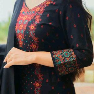 Winter Safaa  Suit Collection