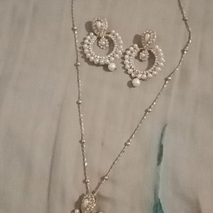 Locket N Earrings Set With Chain