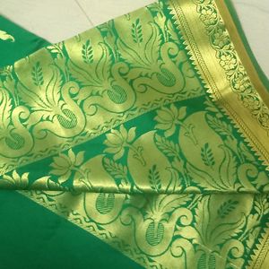 Green Colour Silk Saree 💚