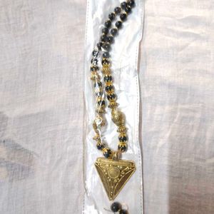 Black And Golden Beaded Necklace With Earings