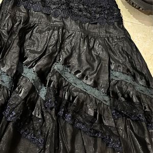 Pintresty Lace Skirt 🖤