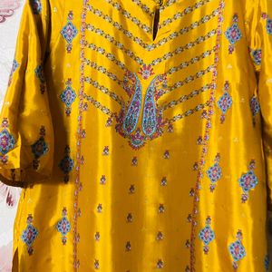 W Ethinic Kurta For Elegance & beautify Look