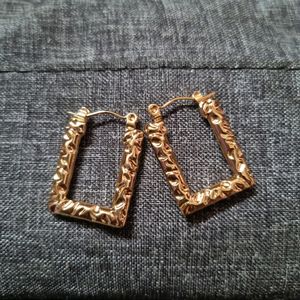 4 Pairs Of Earrings For Declutter2