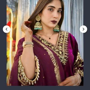 Women Purple Velvet Kurta Set