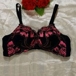 Stylish Bra 🖤💓