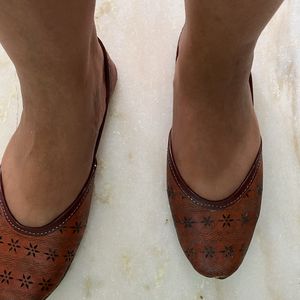 Punjabi Juttis