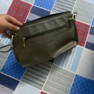 baggit sling bag