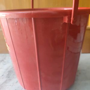 Red Lal Ghoda Bucket