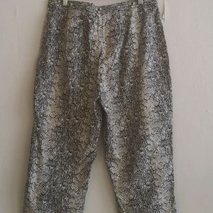 Black & White Trouser For Women