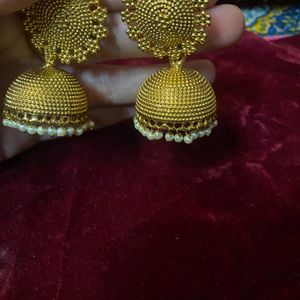 Gold Looking Jhumki