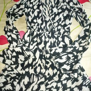 Urbanic Dress In M Size