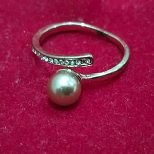 White Pearl Ring 💍 Only In 100 Rs