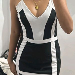 🖤 Black And White Slim Fit Bodycon One Piece 🖤